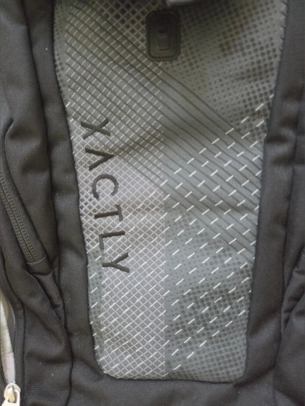 NWT Xactly Life Oxygen 35L Tech Travel Backpack - Black Intel Edition